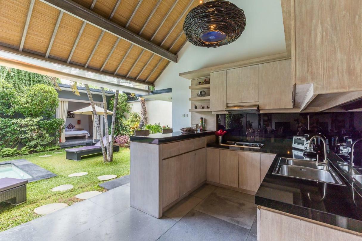 Villa Nuri Merah 1 科洛布坎 外观 照片