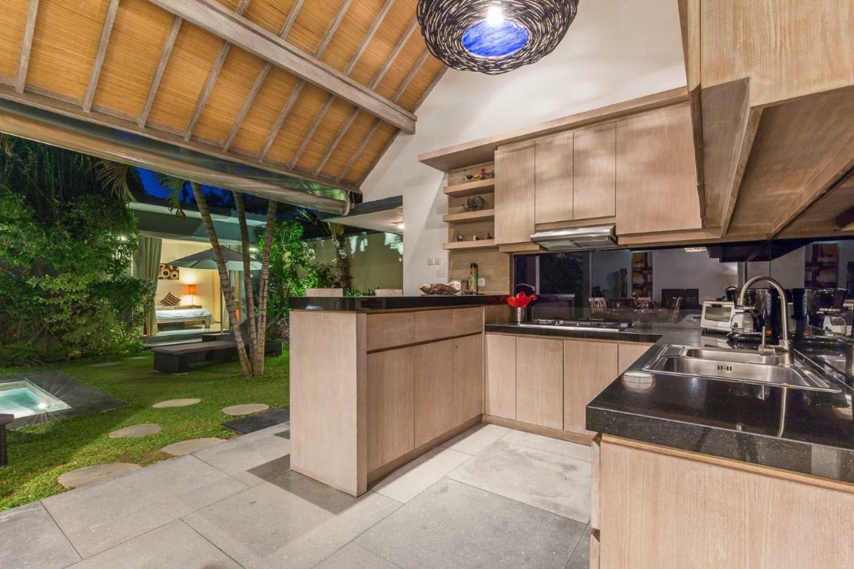Villa Nuri Merah 1 科洛布坎 外观 照片