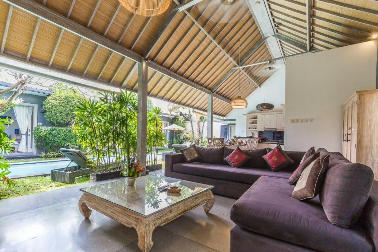 Villa Nuri Merah 1 科洛布坎 外观 照片